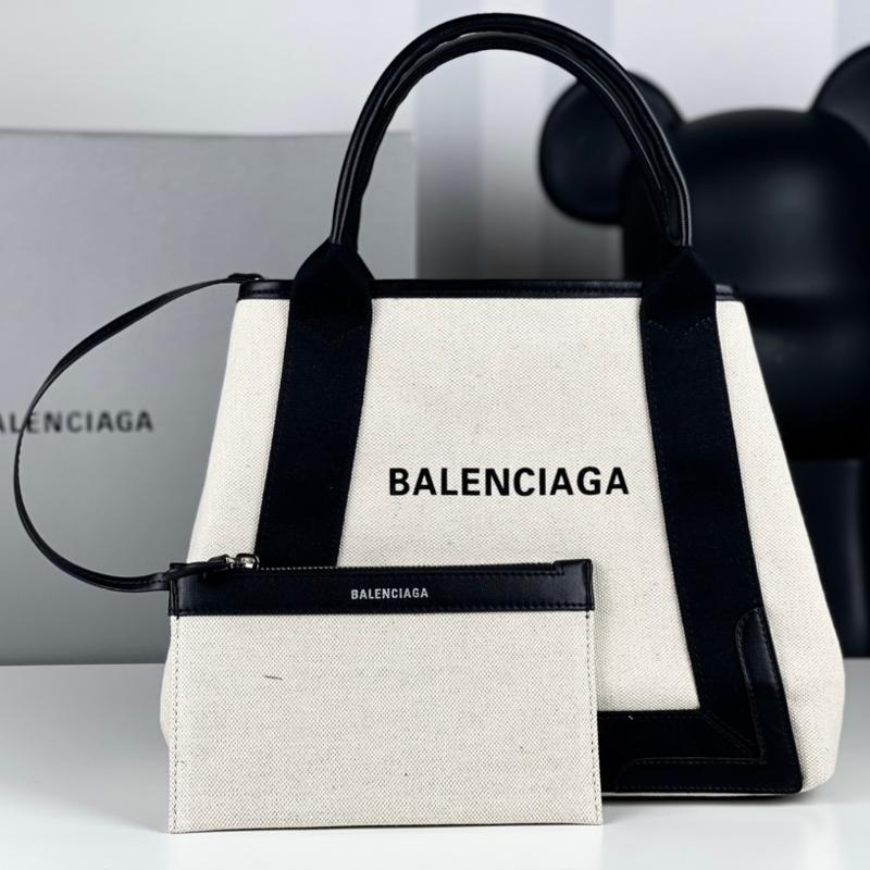Balenciaga Bags 922910 white